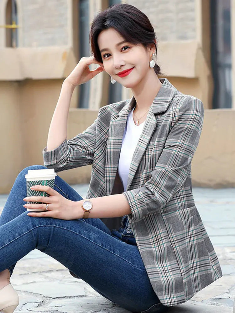 Vintage Plaid Long Jacket for Women - Slim Fit Fashion